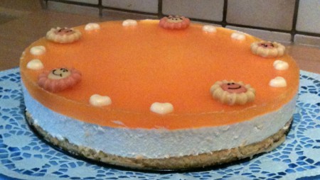 Mandarinenricottatorte - Rührteigboden, Mandarinenspiegel, Zuckerdekor