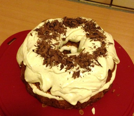 Karottengugelhupf mit Frischkäsefrosting